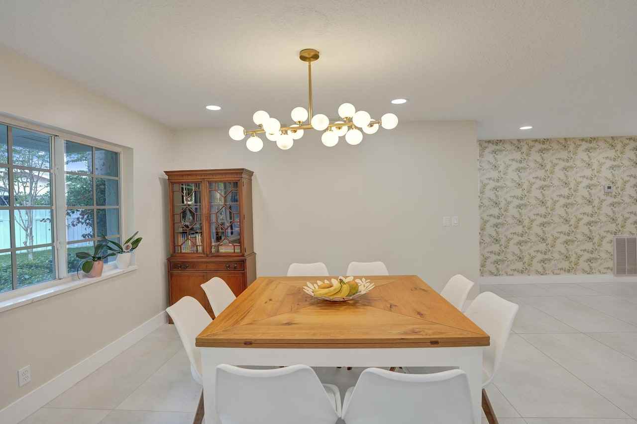 12213 Melissa Way - Photo 7 of 50