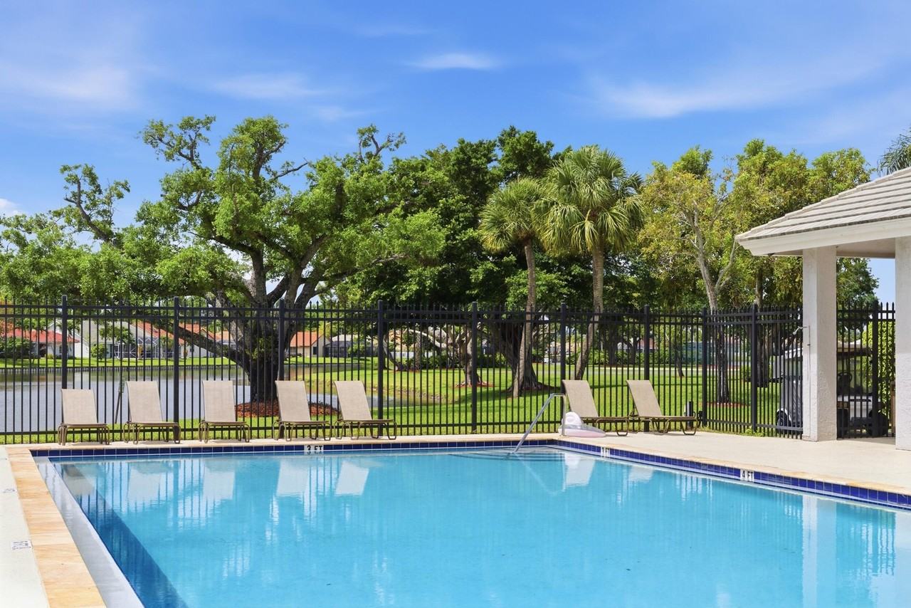 6581 Marissa Cir - Photo 3 of 50