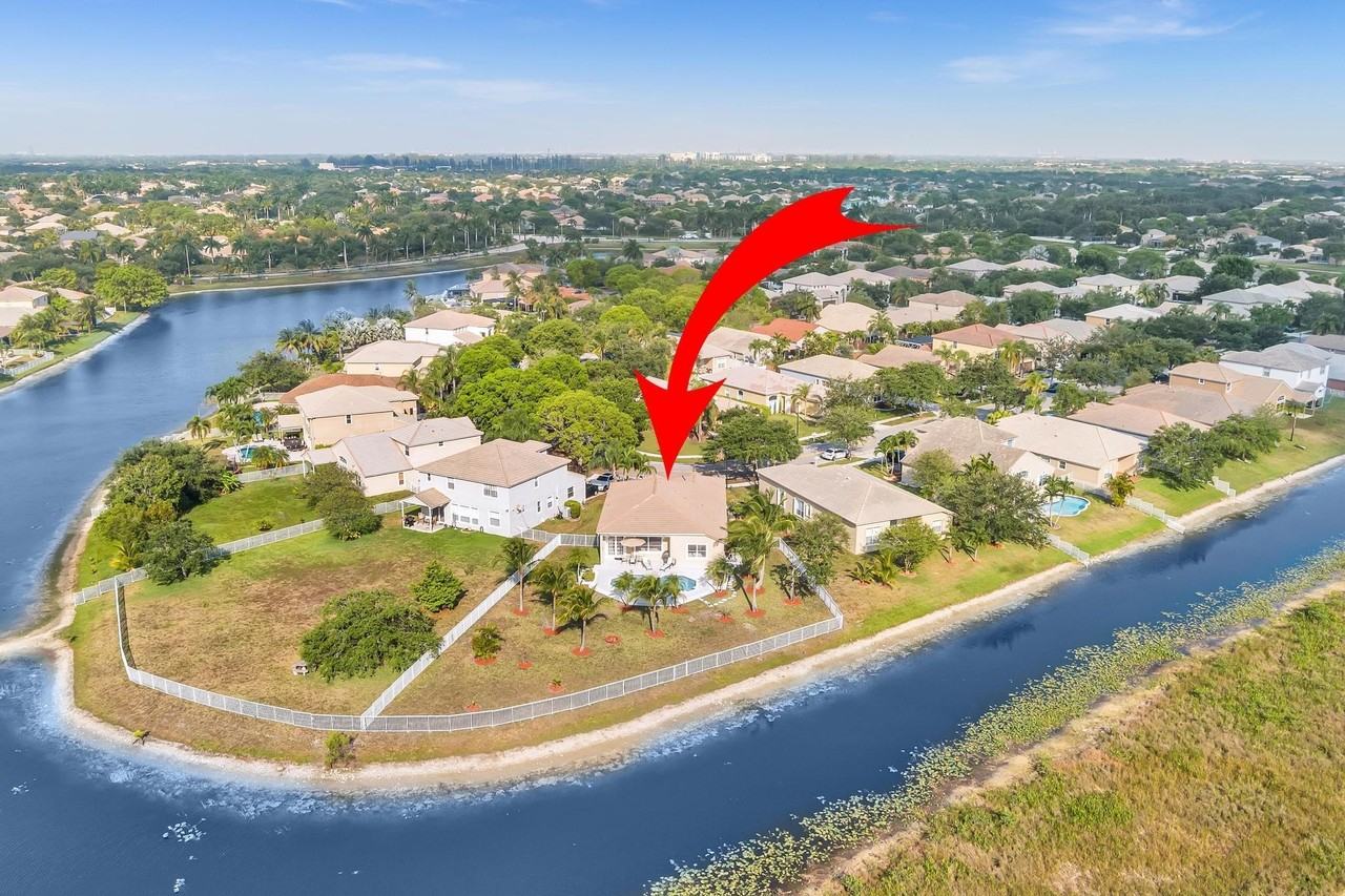 1688 Nw 144th Way - Photo 5 of 50