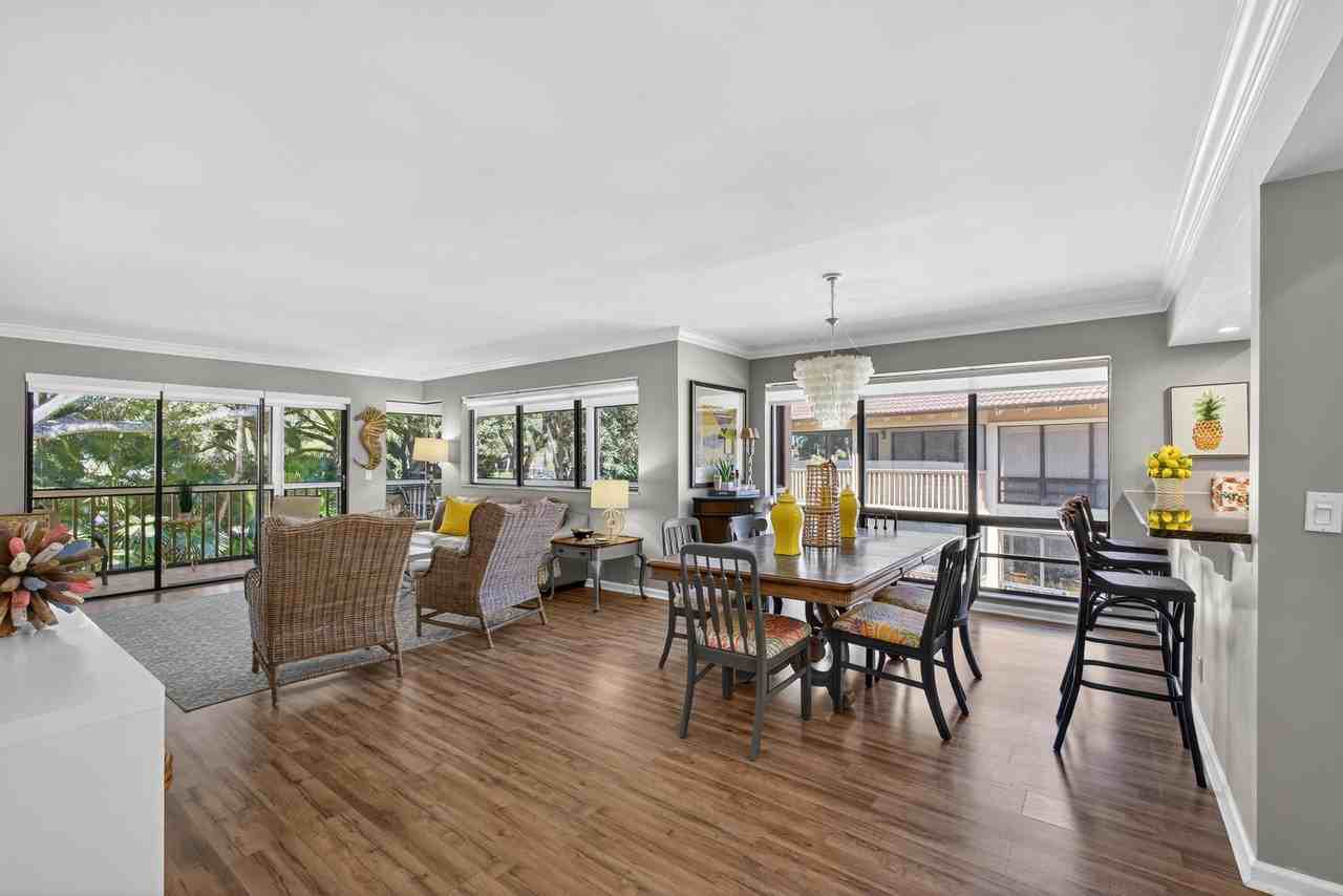 605 Brackenwood Cv - Photo 3 of 43