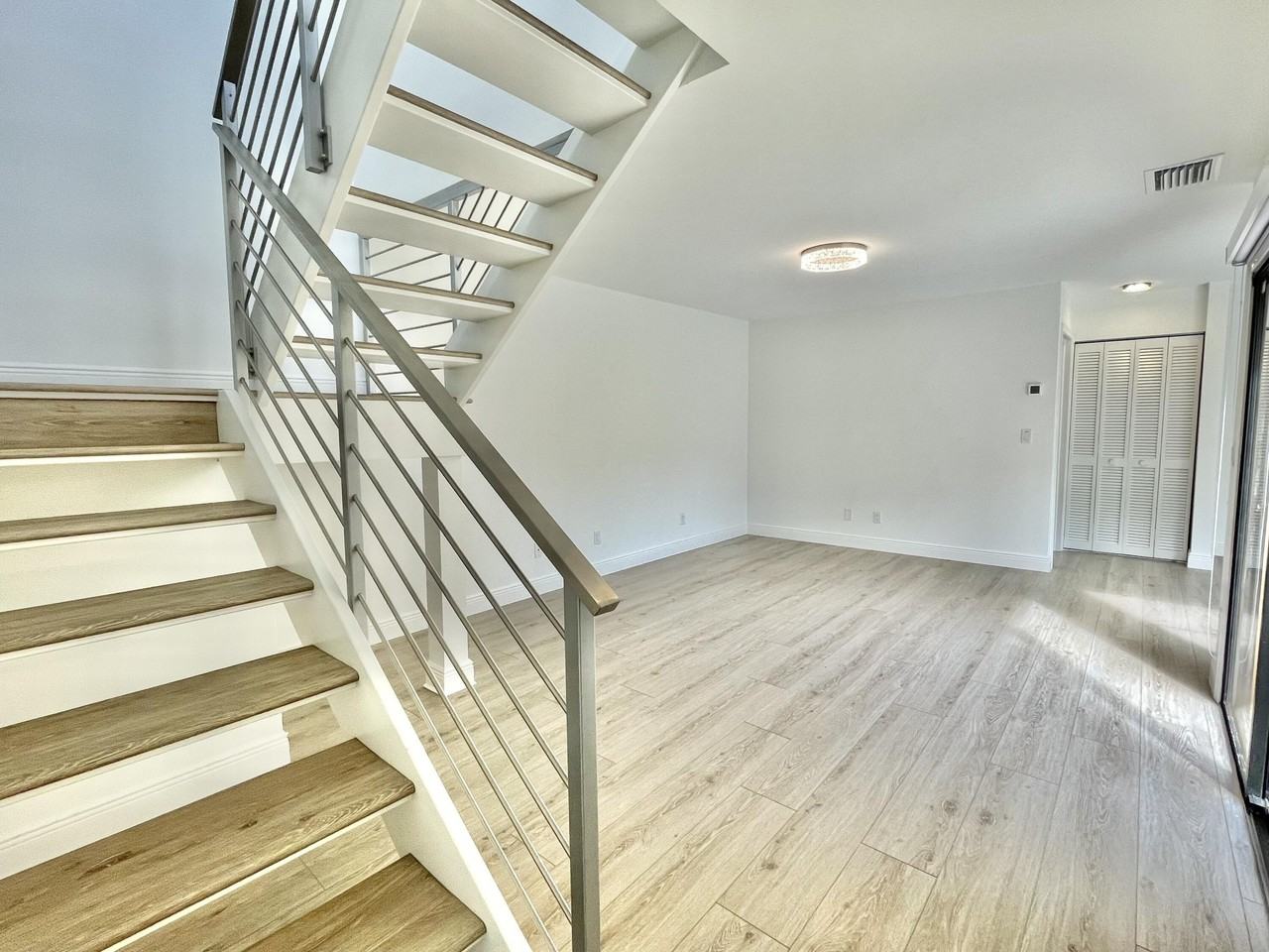 359 Prestwick Cir #2 - Photo 2 of 21