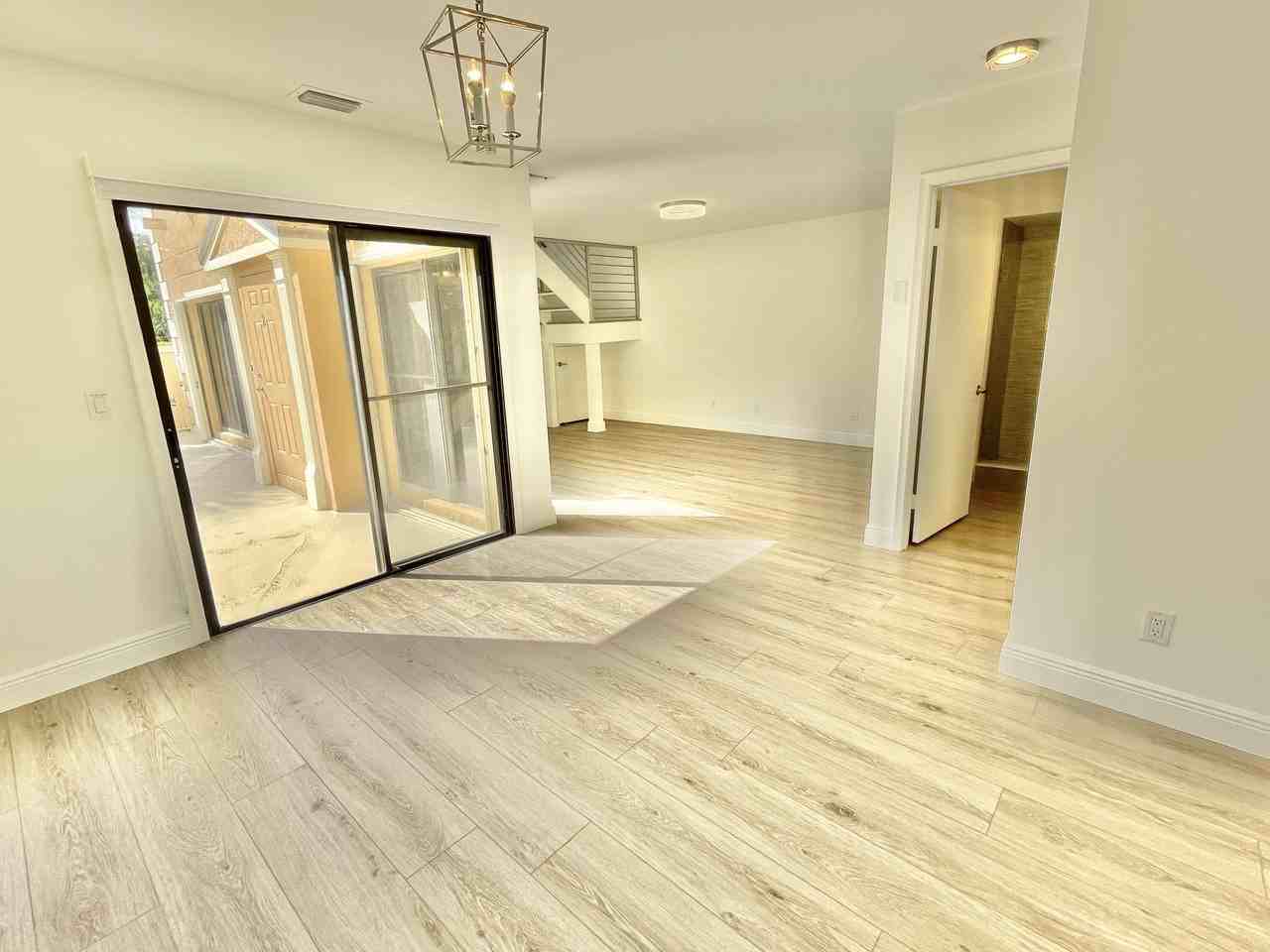359 Prestwick Cir #2 - Photo 5 of 21