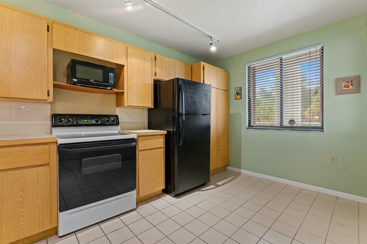 2621 Village Blvd #203 - Photo 3 of 28