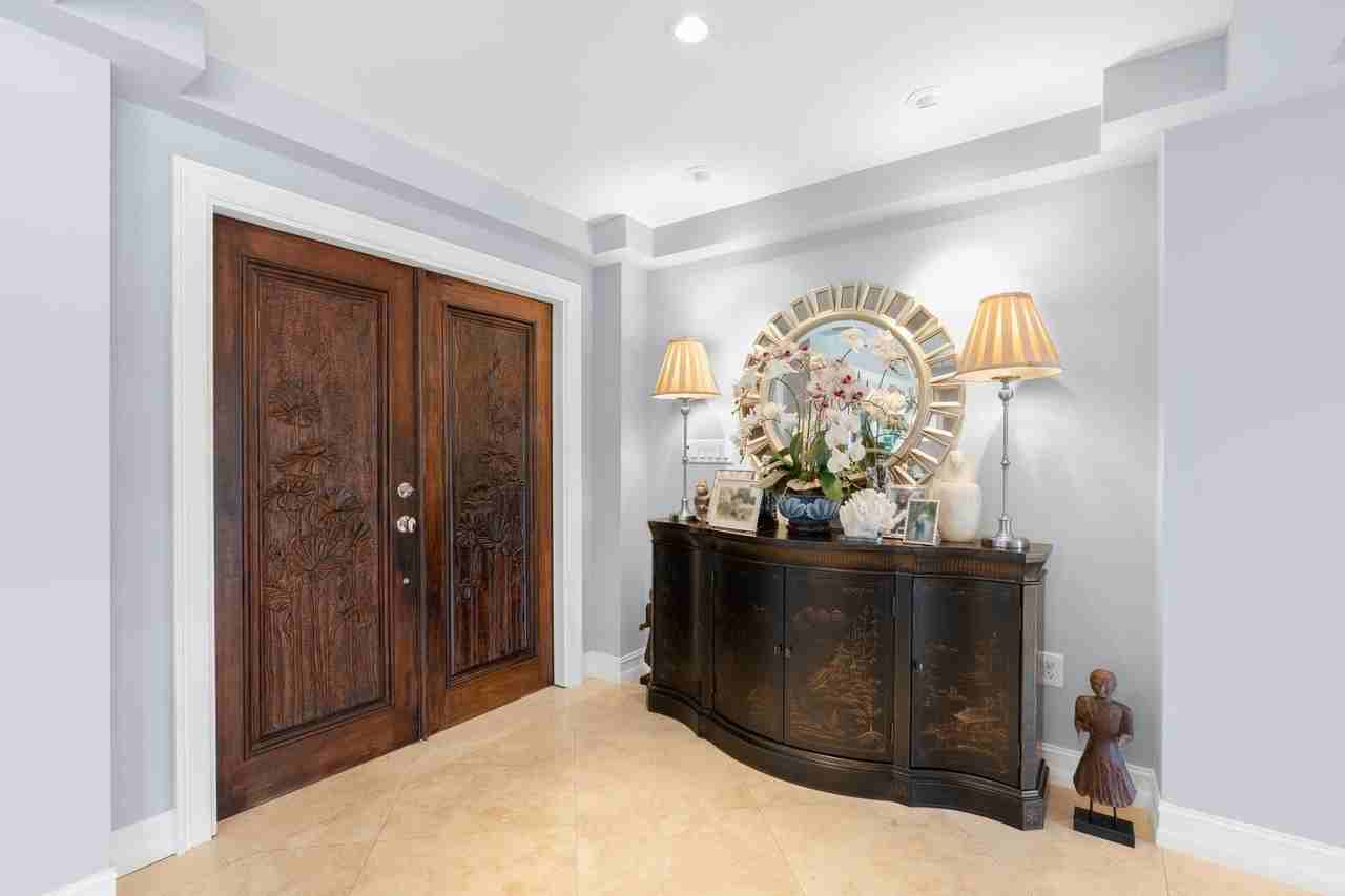 2848 Ne 35th Ct - Photo 4 of 50