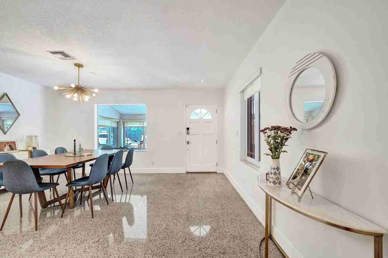 929 Sw 18th Ct - Photo 6 of 38