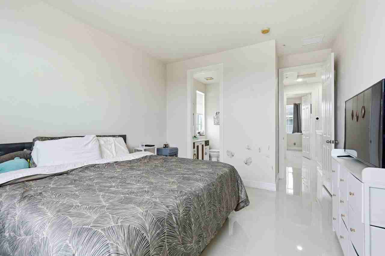 310 N Dixie Hwy #104 - Photo 5 of 35