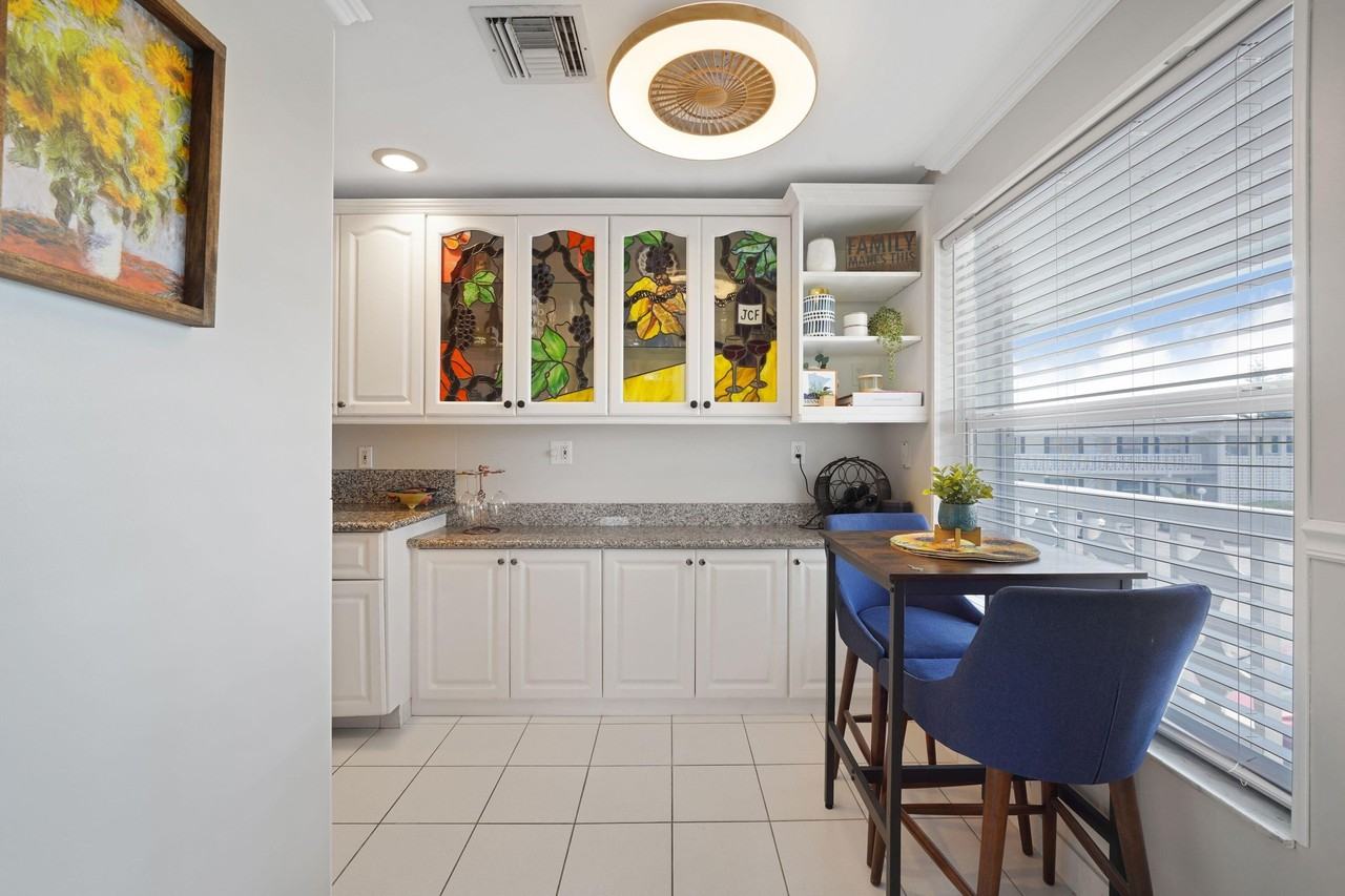 2835 Sw 13th St #201 - Photo 5 of 45