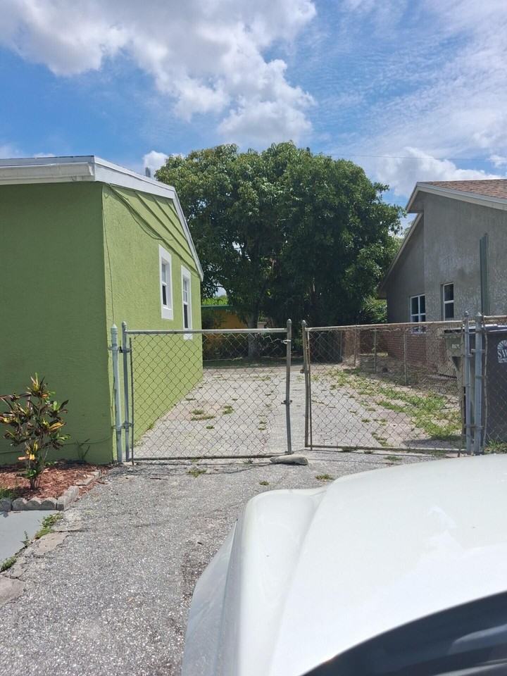 5364 Helene Pl - Photo 6 of 6