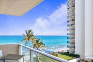 featured image of 5440 N Ocean Dr #505