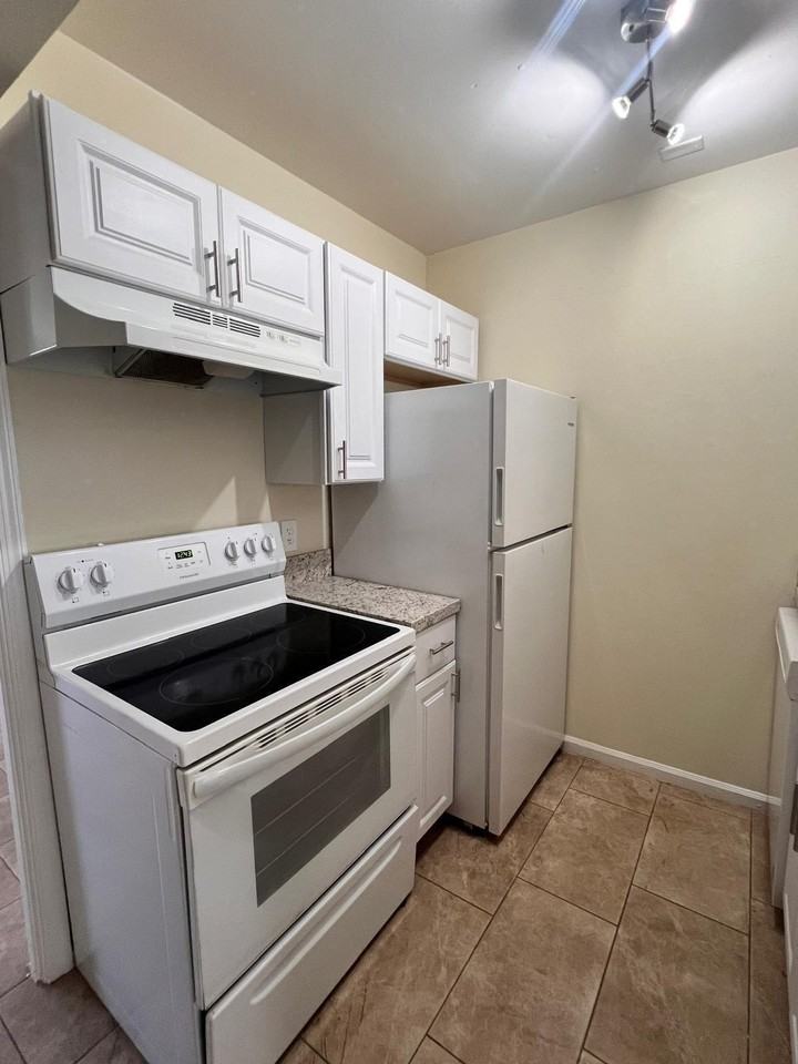 1500 N Congress Ave #A313 - Photo 6 of 18