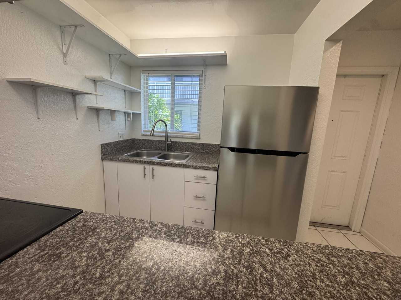 1100 S Lake Dr #9 - Photo 2 of 10