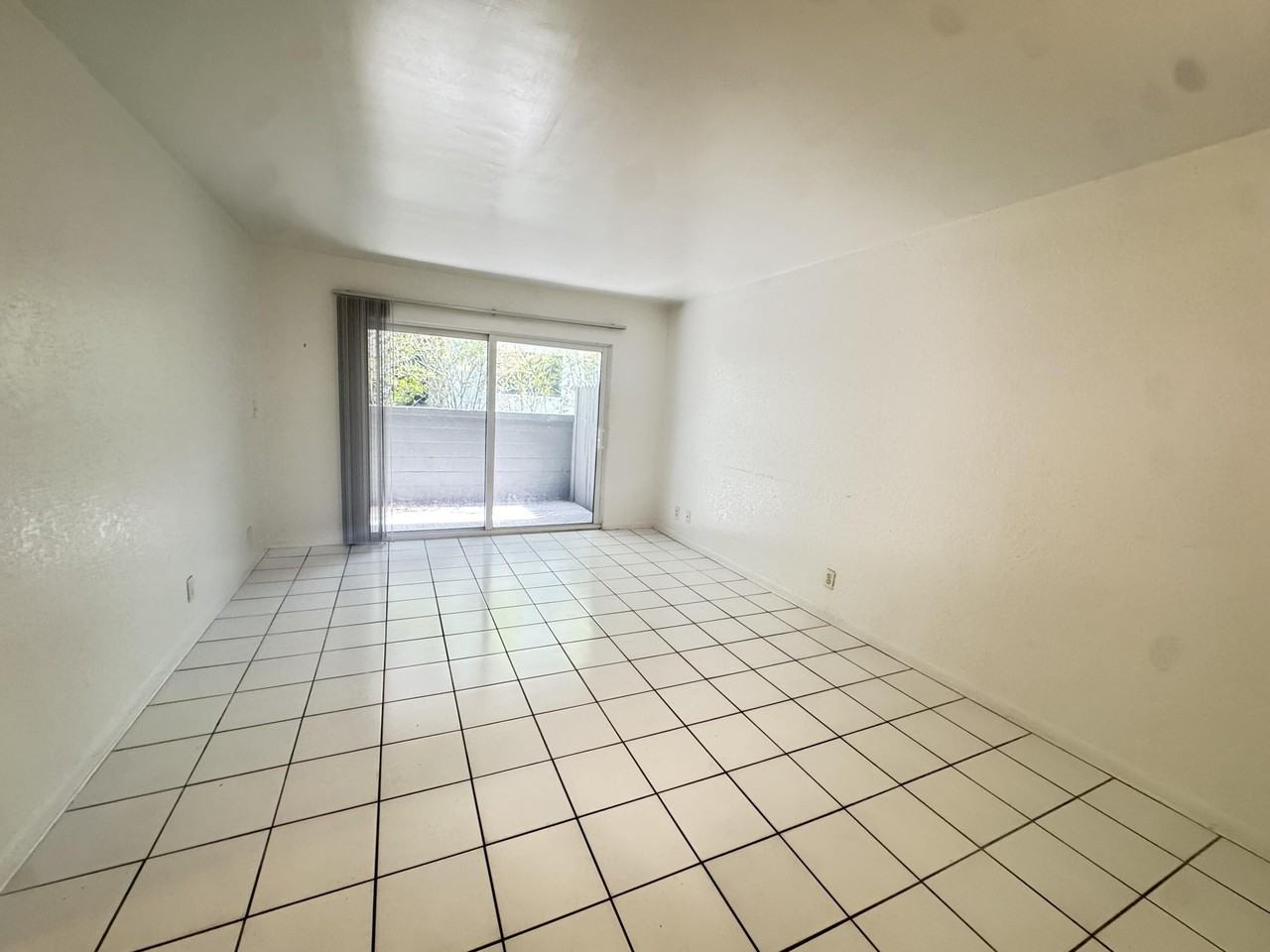 1100 S Lake Dr #9 - Photo 4 of 10