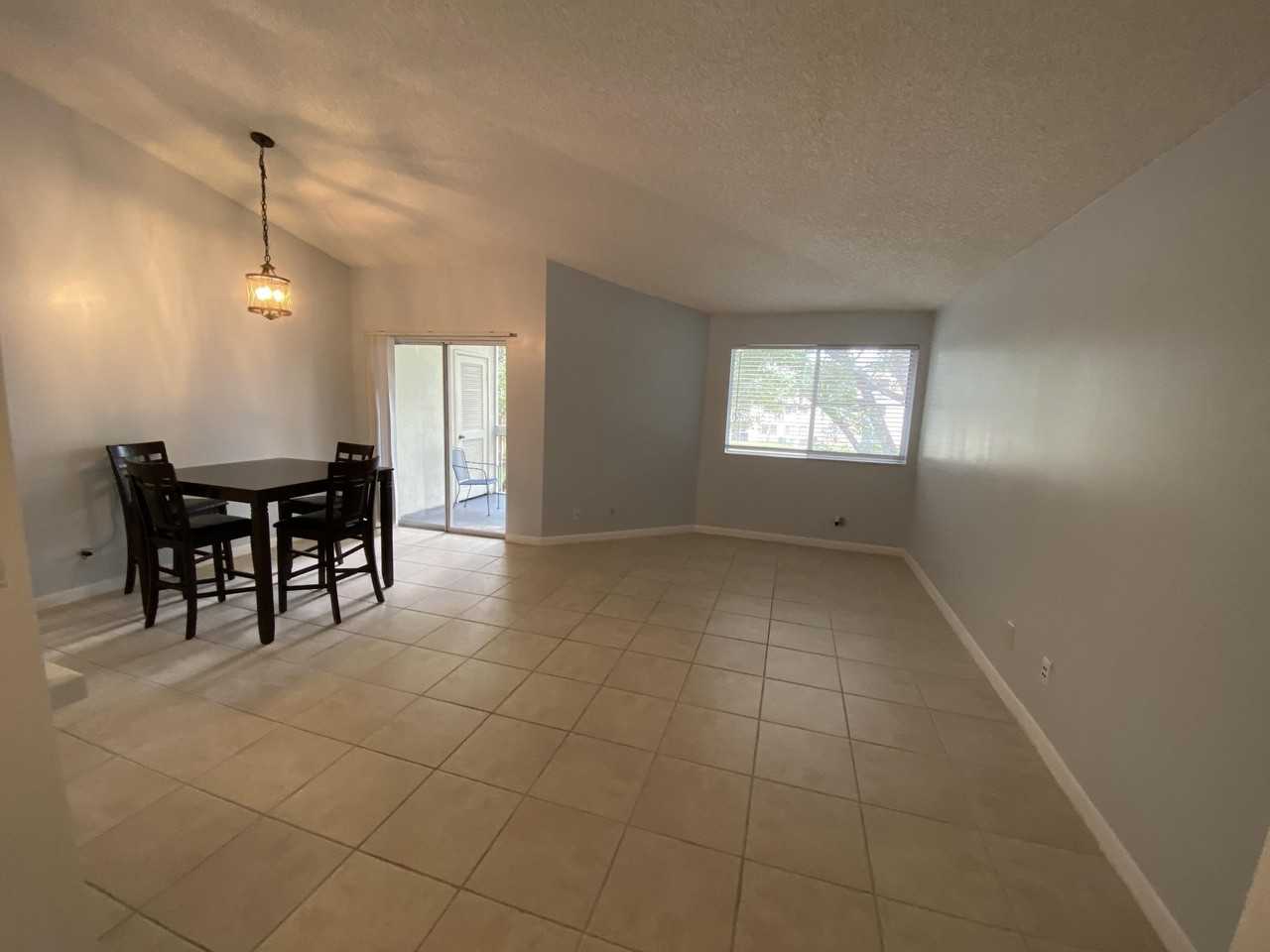 9899 Westview Dr #527 - Photo 5 of 12