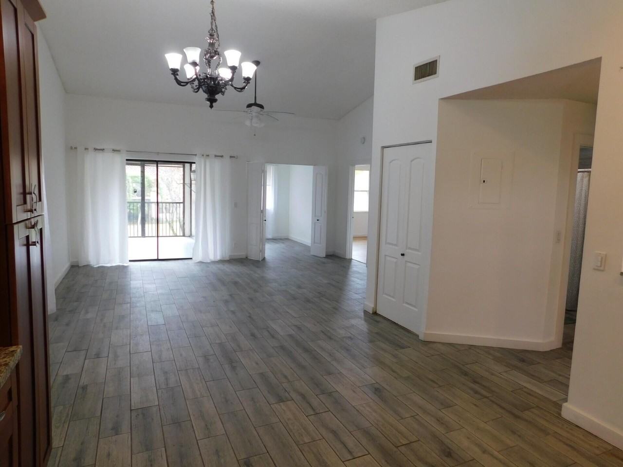 3006 Congressional Way - Photo 5 of 42