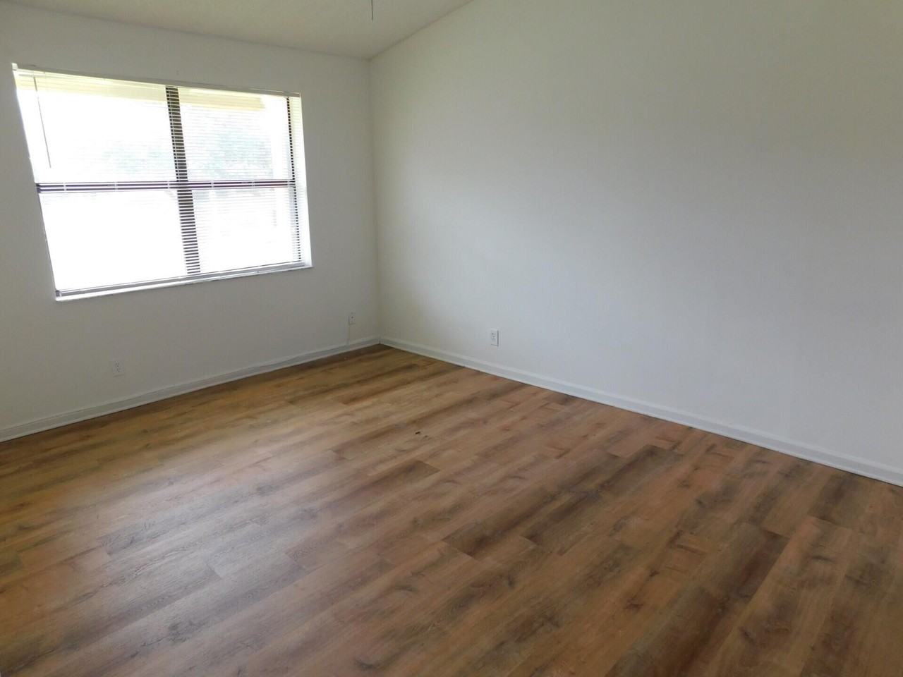 3006 Congressional Way - Photo 7 of 42