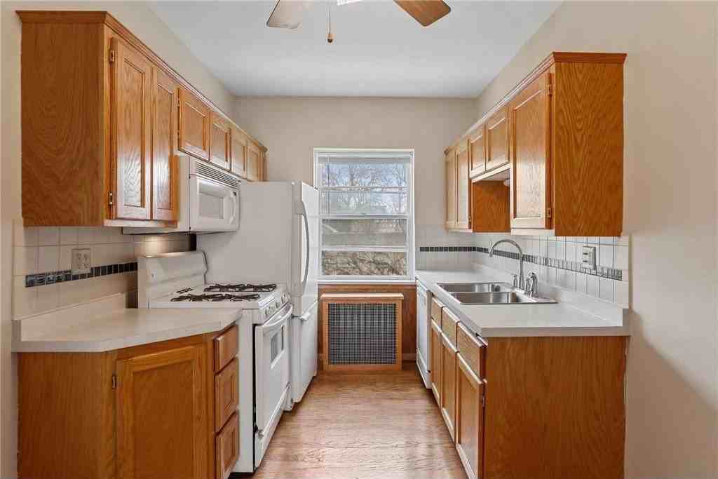 3136 W Bde Maka Ska Blvd #204 - Photo 4 of 19