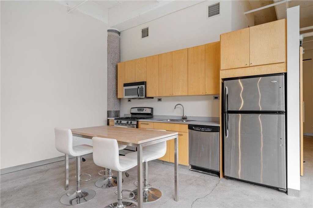 700 Washington Ave N #613 - Photo 6 of 21