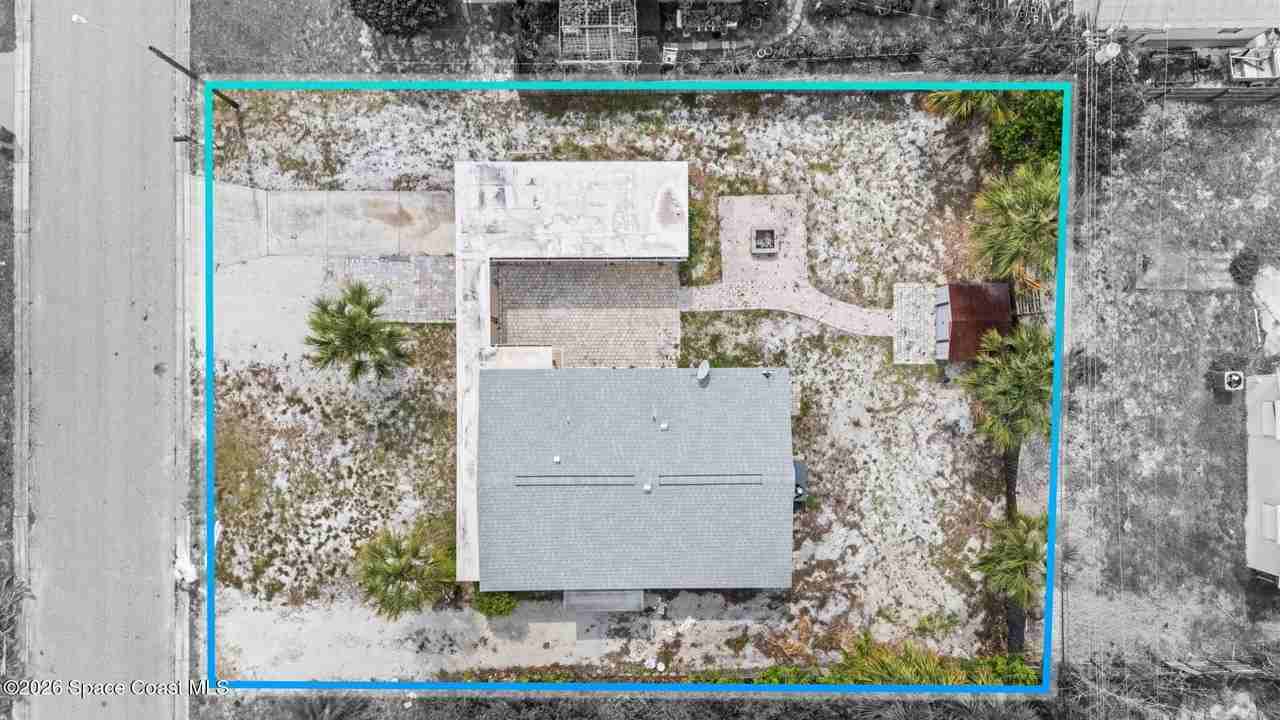 1688 Eisenhower Ave - Photo 3 of 26