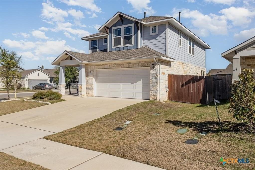236 Oakstone Dr - Photo 2 of 21