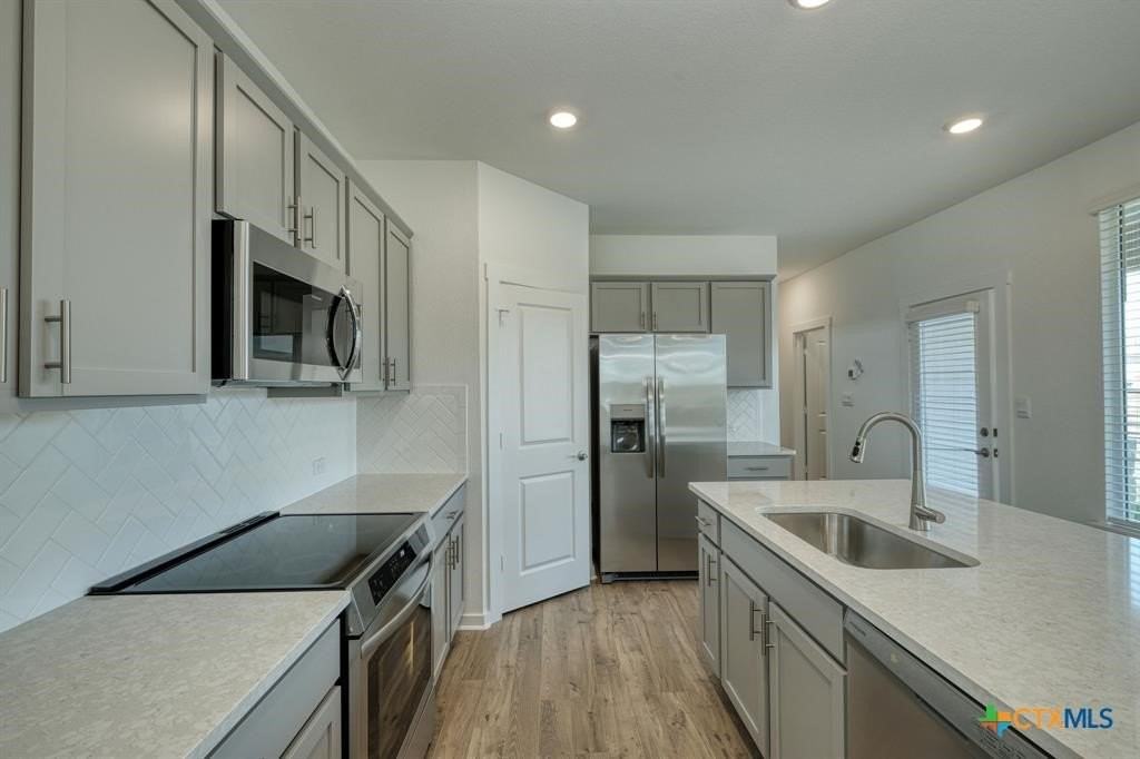 2438 Wallin Bradley Dr - Photo 4 of 15