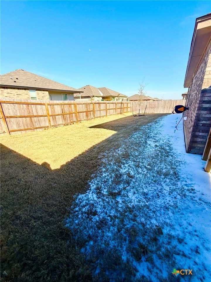 3103 Seeker St - Photo 5 of 30