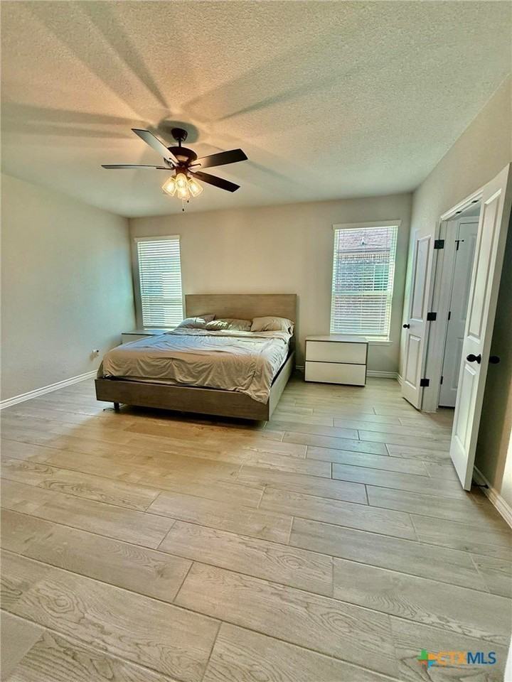 3103 Seeker St - Photo 6 of 30