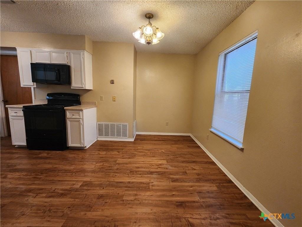 929 Ohio St - Photo 7 of 25