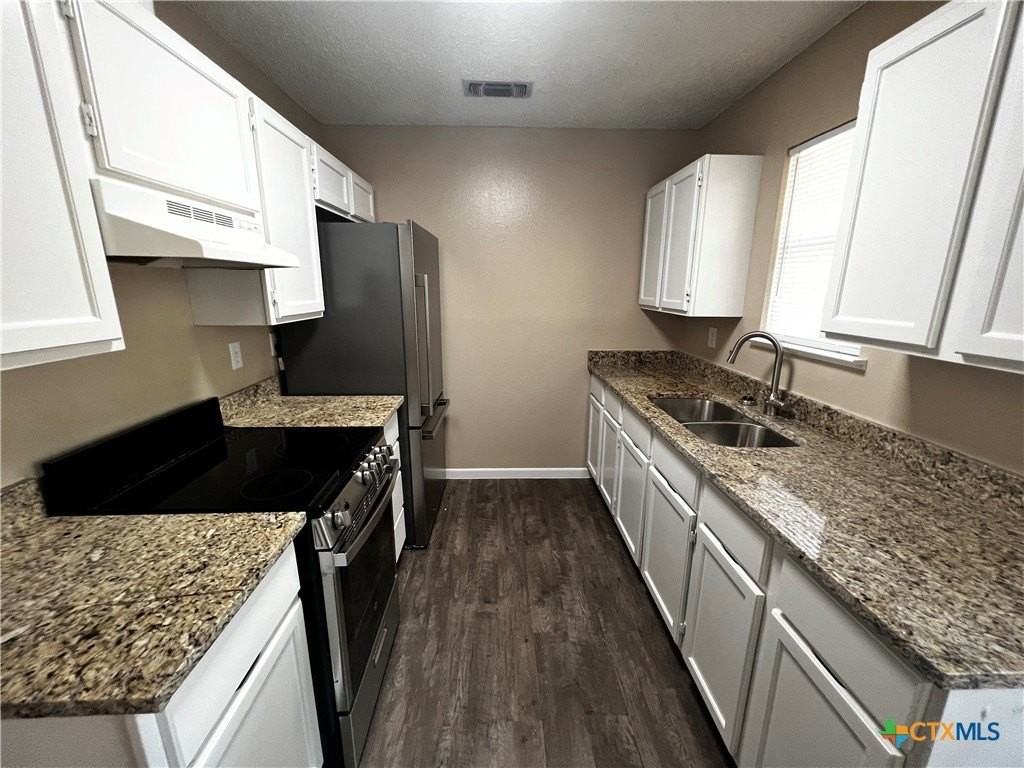 301 Rockwood Dr #J4 - Photo 2 of 8