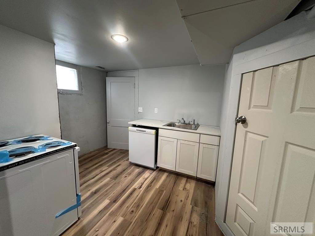 295 S Boulevard - Photo 4 of 21