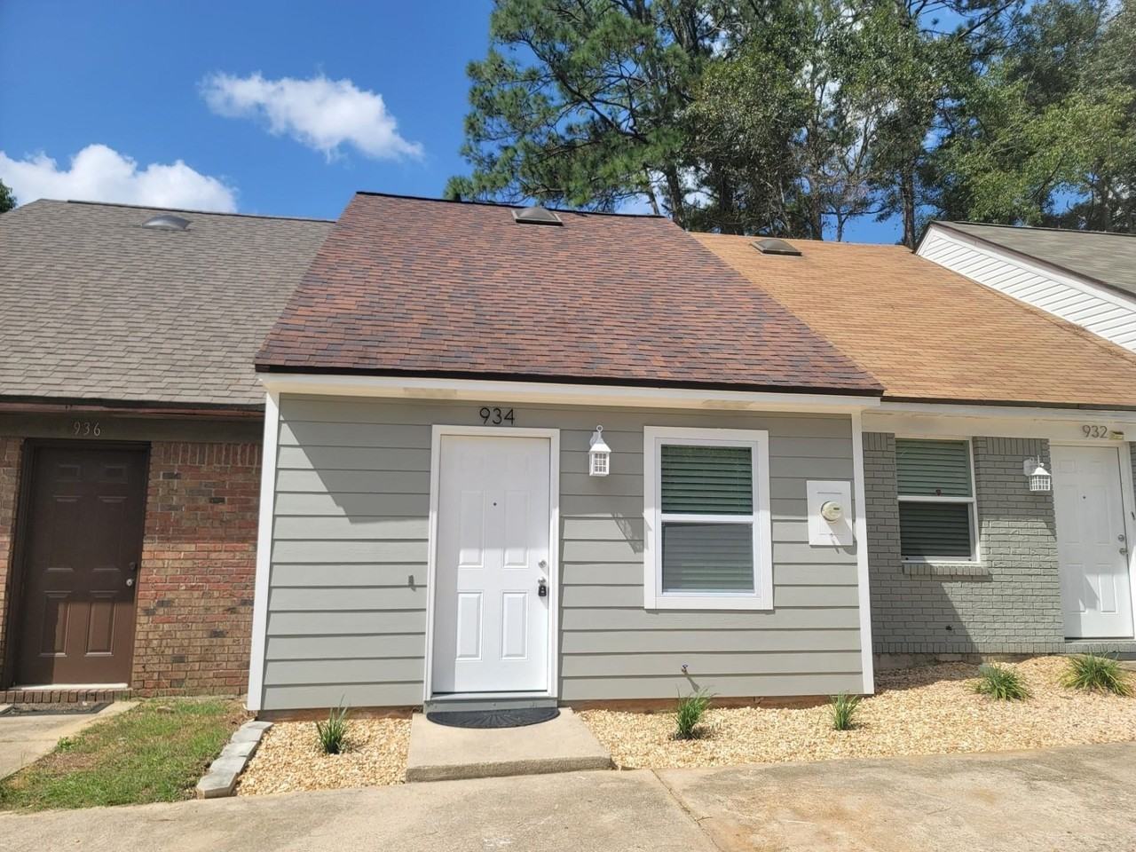 934 S Lipona Rd - Photo 2 of 43