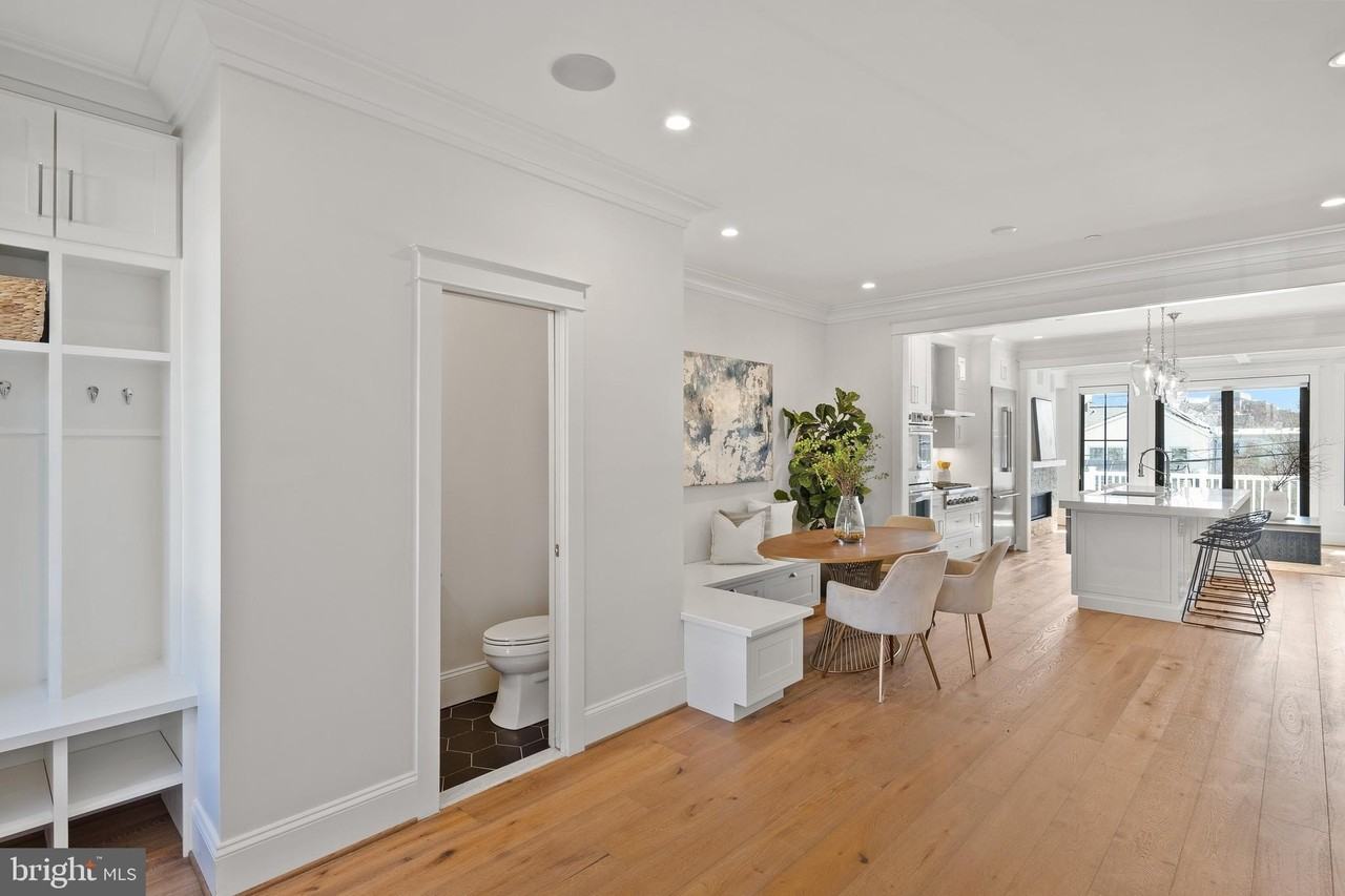 3722 S St Nw - Photo 4 of 50