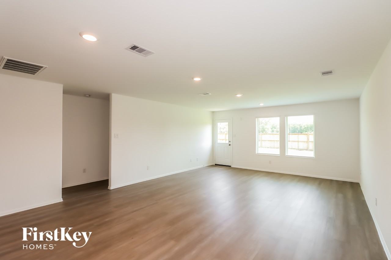 3450 Hughes Meadow Way - Photo 3 of 15