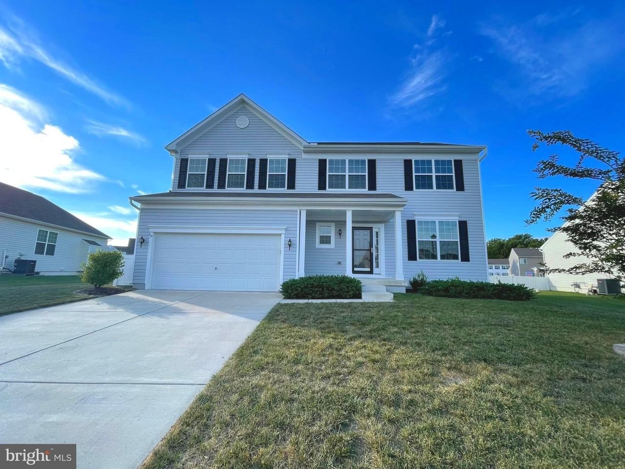 43 Boone Ct - Photo 2 of 36
