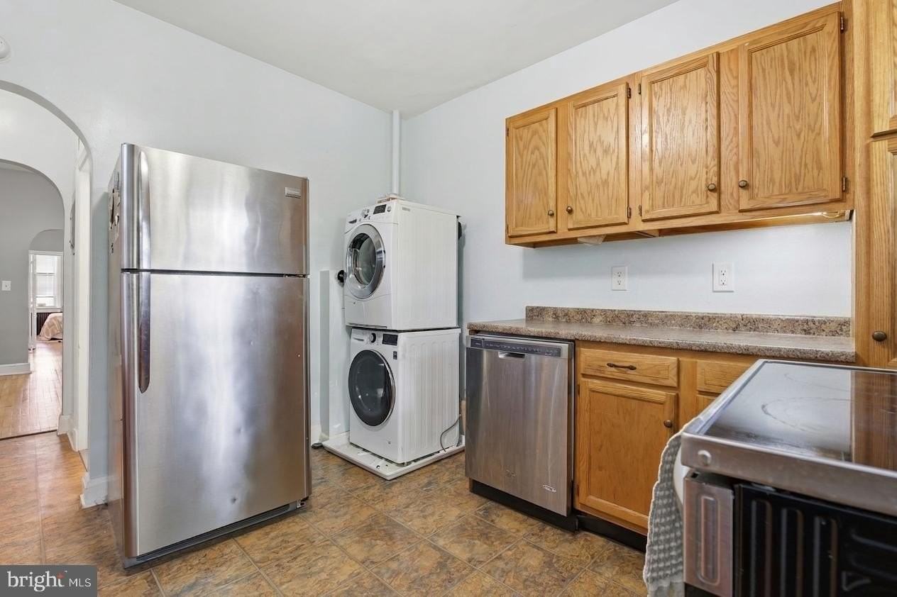1412 Light St #2 - Photo 4 of 22