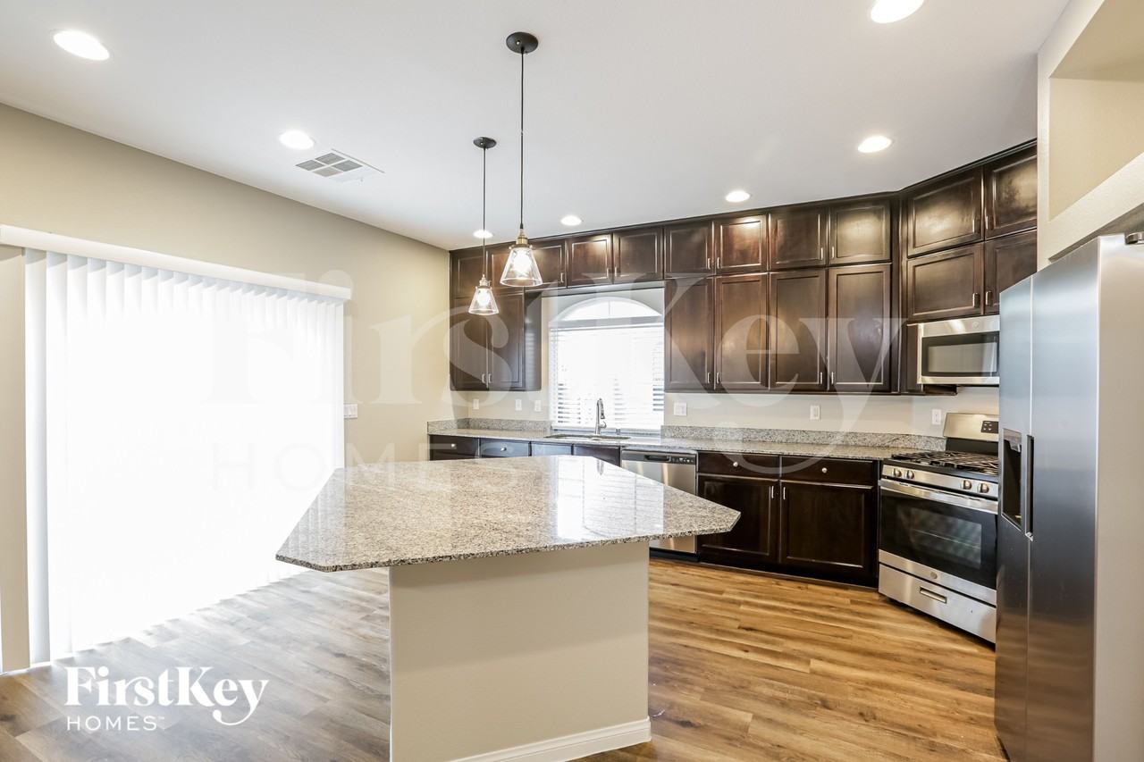 7133 Oakville Ranch Ct - Photo 6 of 15