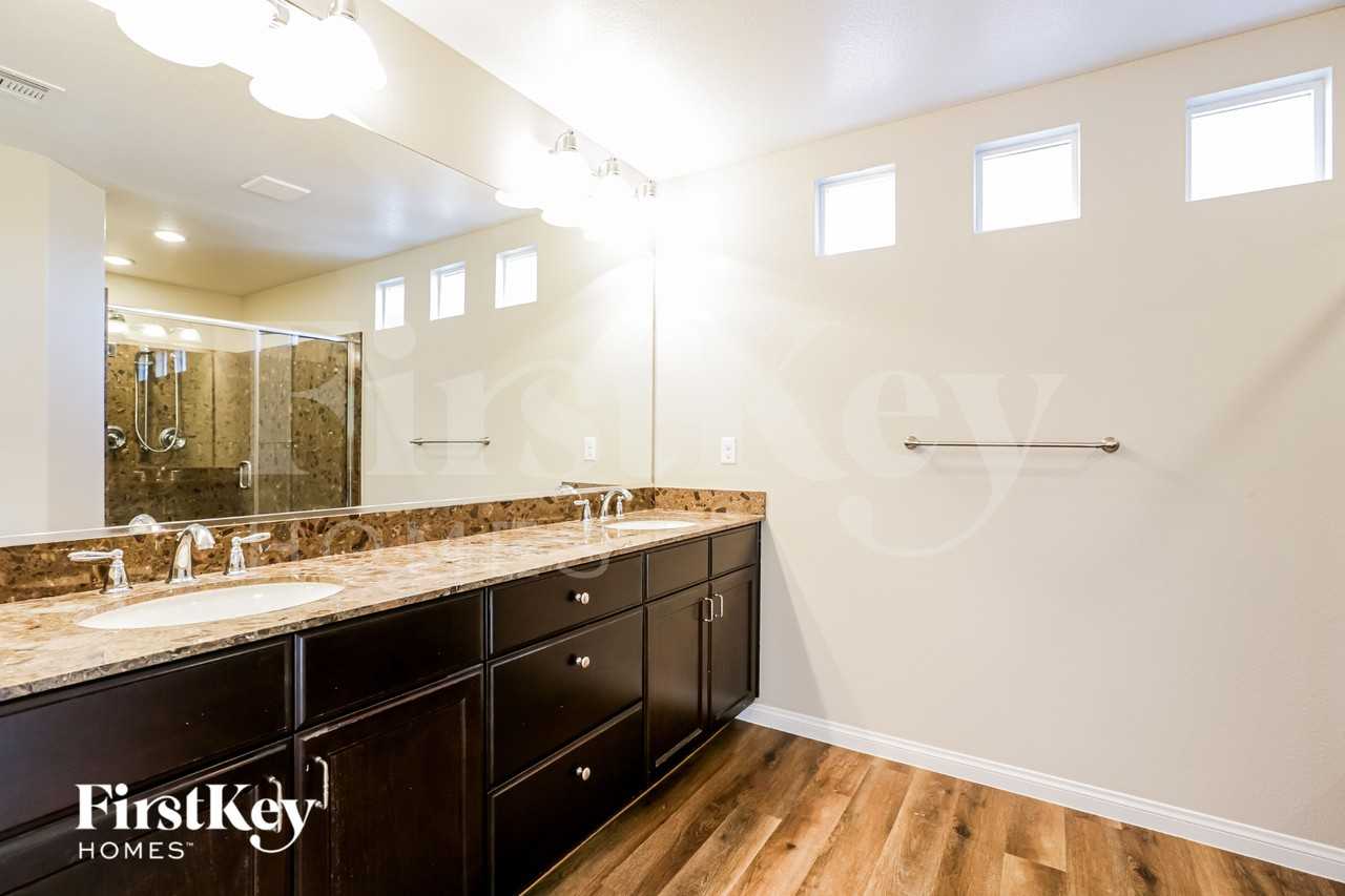 7133 Oakville Ranch Ct - Photo 7 of 15