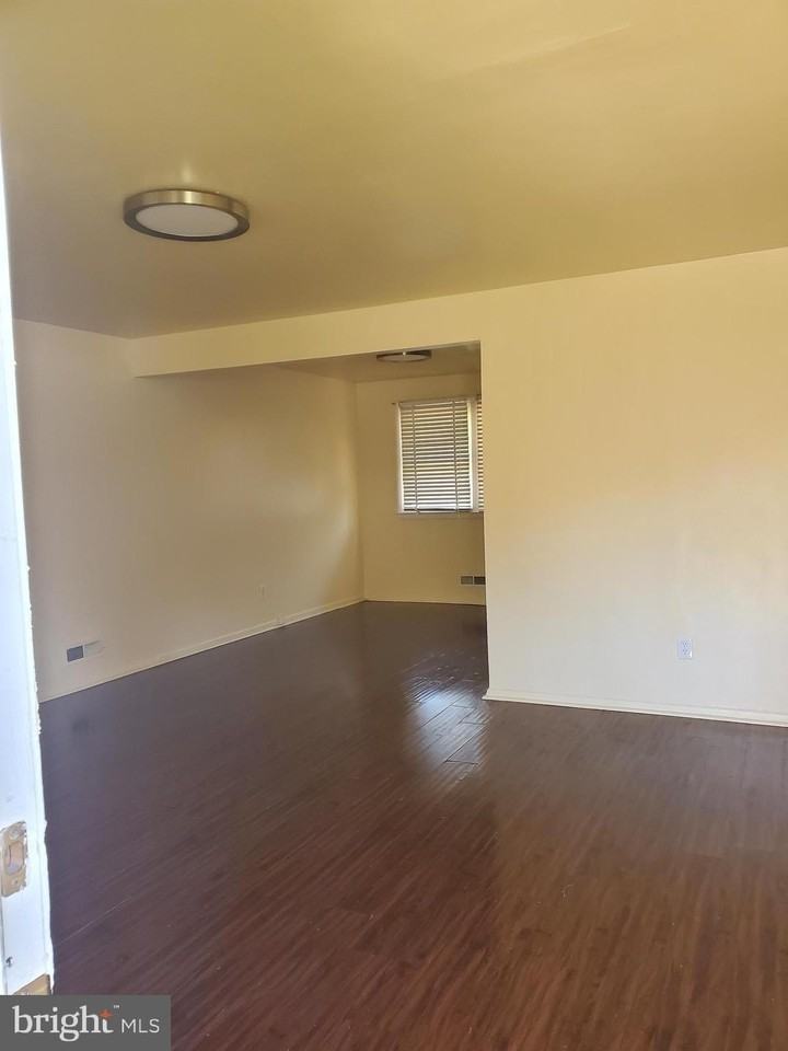 8408 Church Ln - Photo 4 of 31