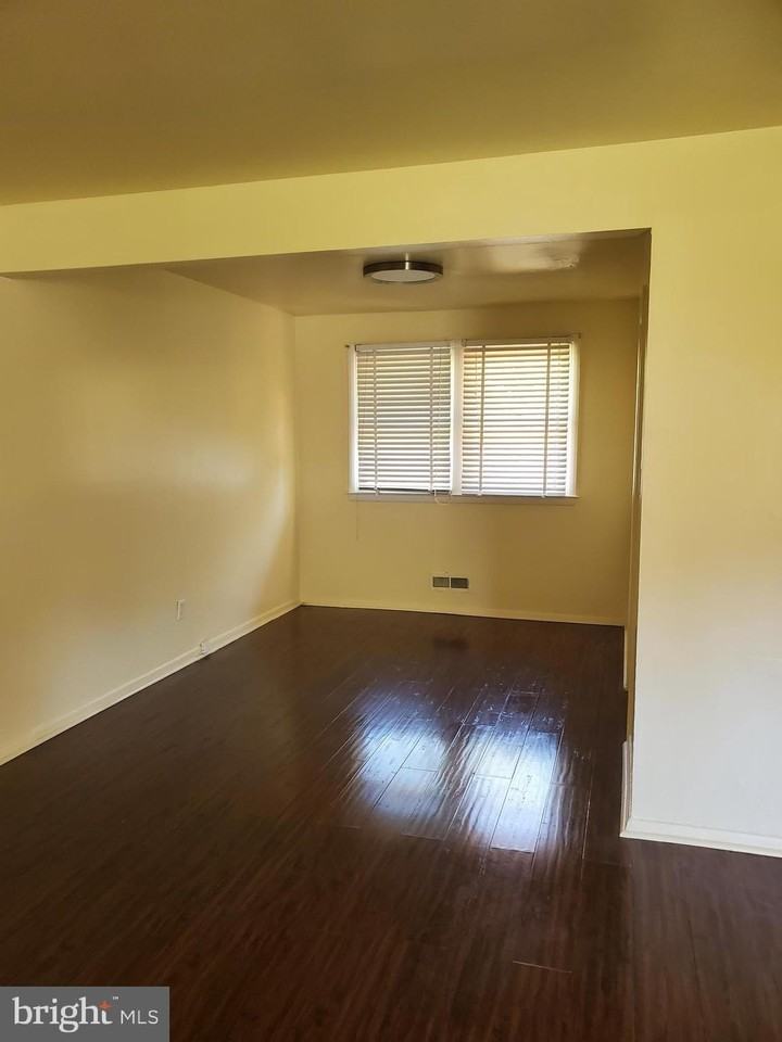 8408 Church Ln - Photo 5 of 31