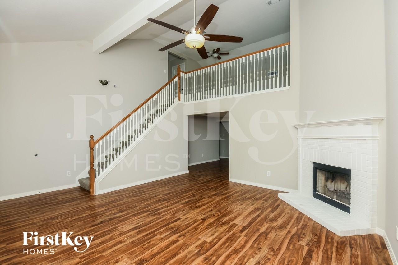10208 Dawson Trl - Photo 3 of 16