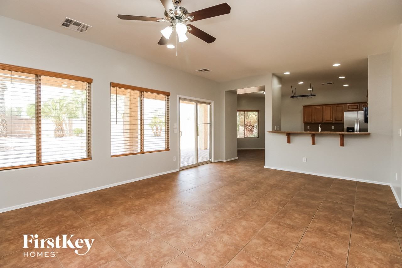 29010 N Cactus Cir - Photo 3 of 15