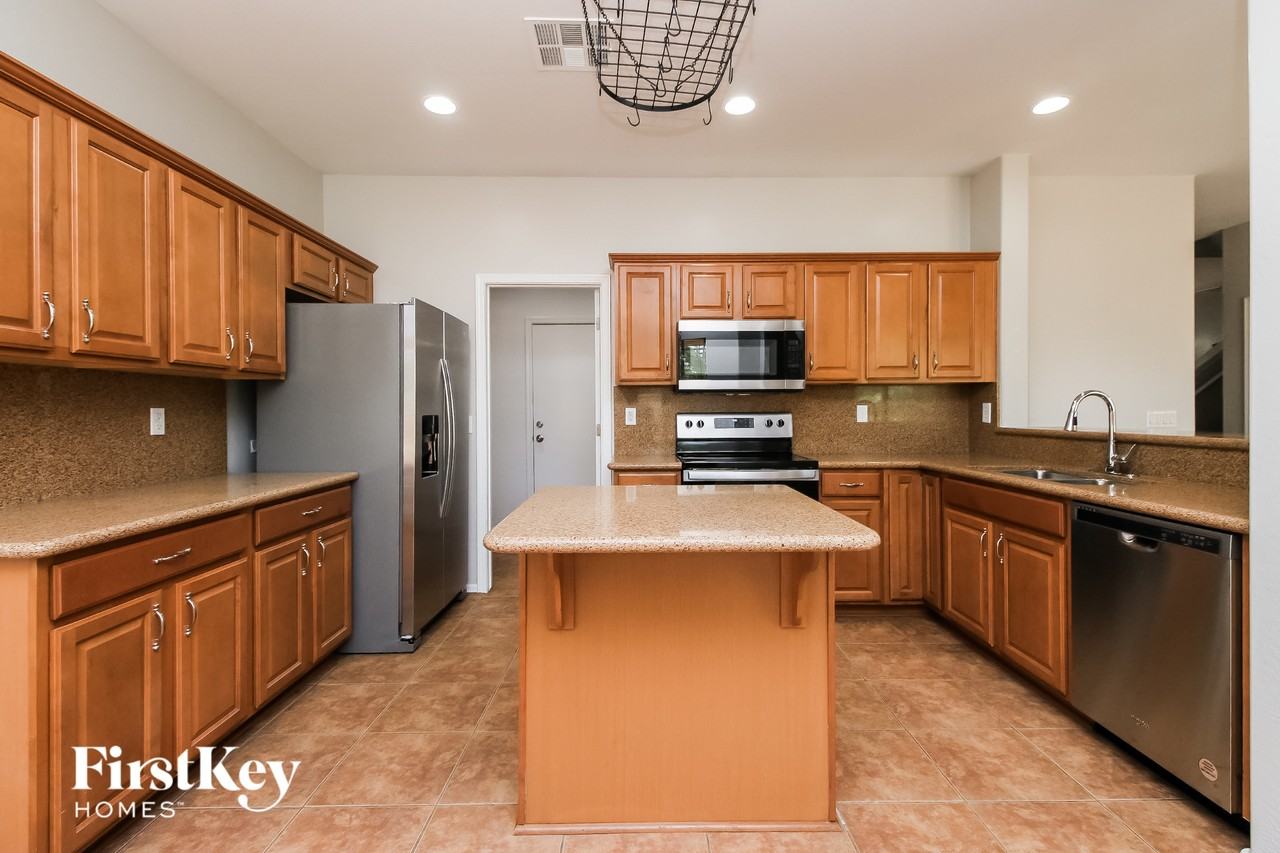29010 N Cactus Cir - Photo 4 of 15
