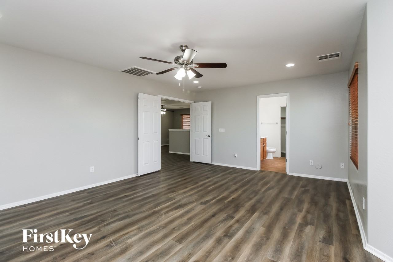 29010 N Cactus Cir - Photo 7 of 15