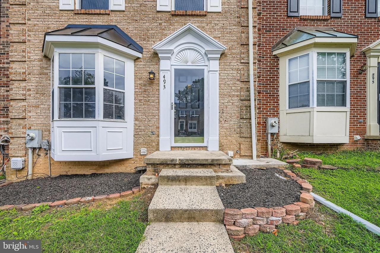 493 Ashton Ln - Photo 4 of 28