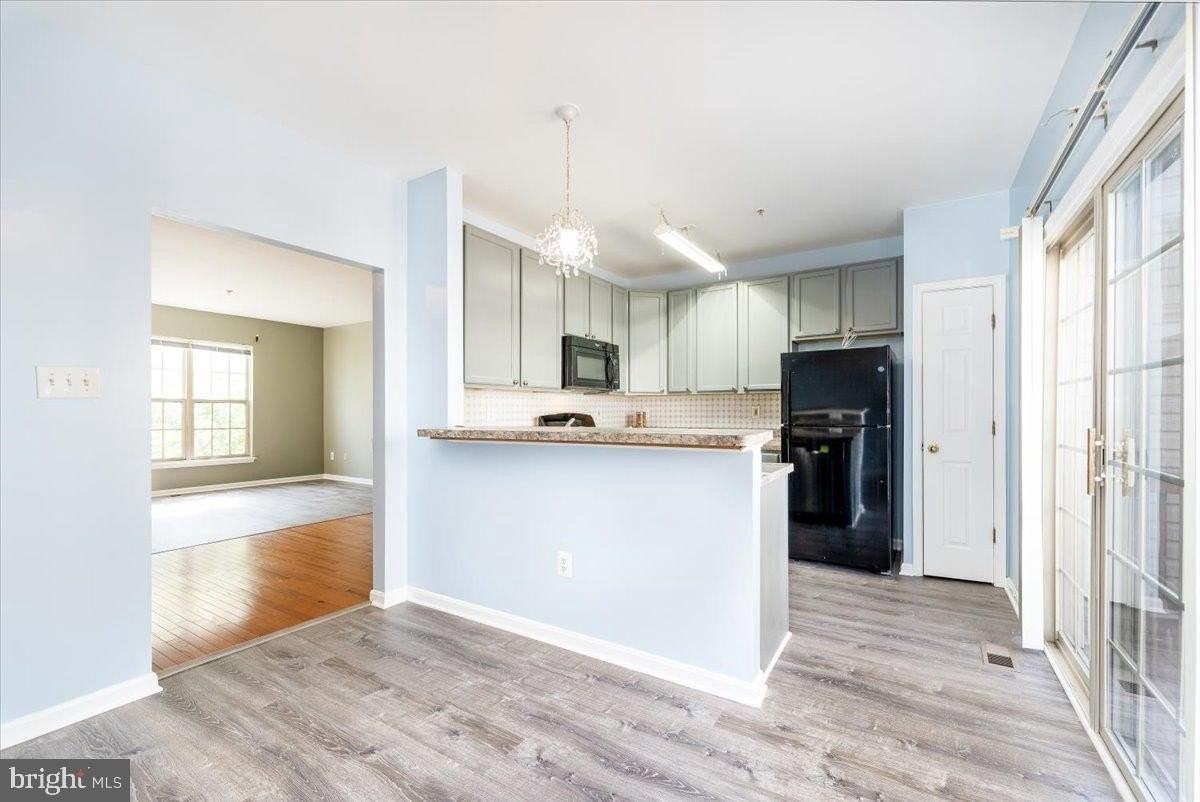 12121 Amber Ridge Cir - Photo 6 of 24