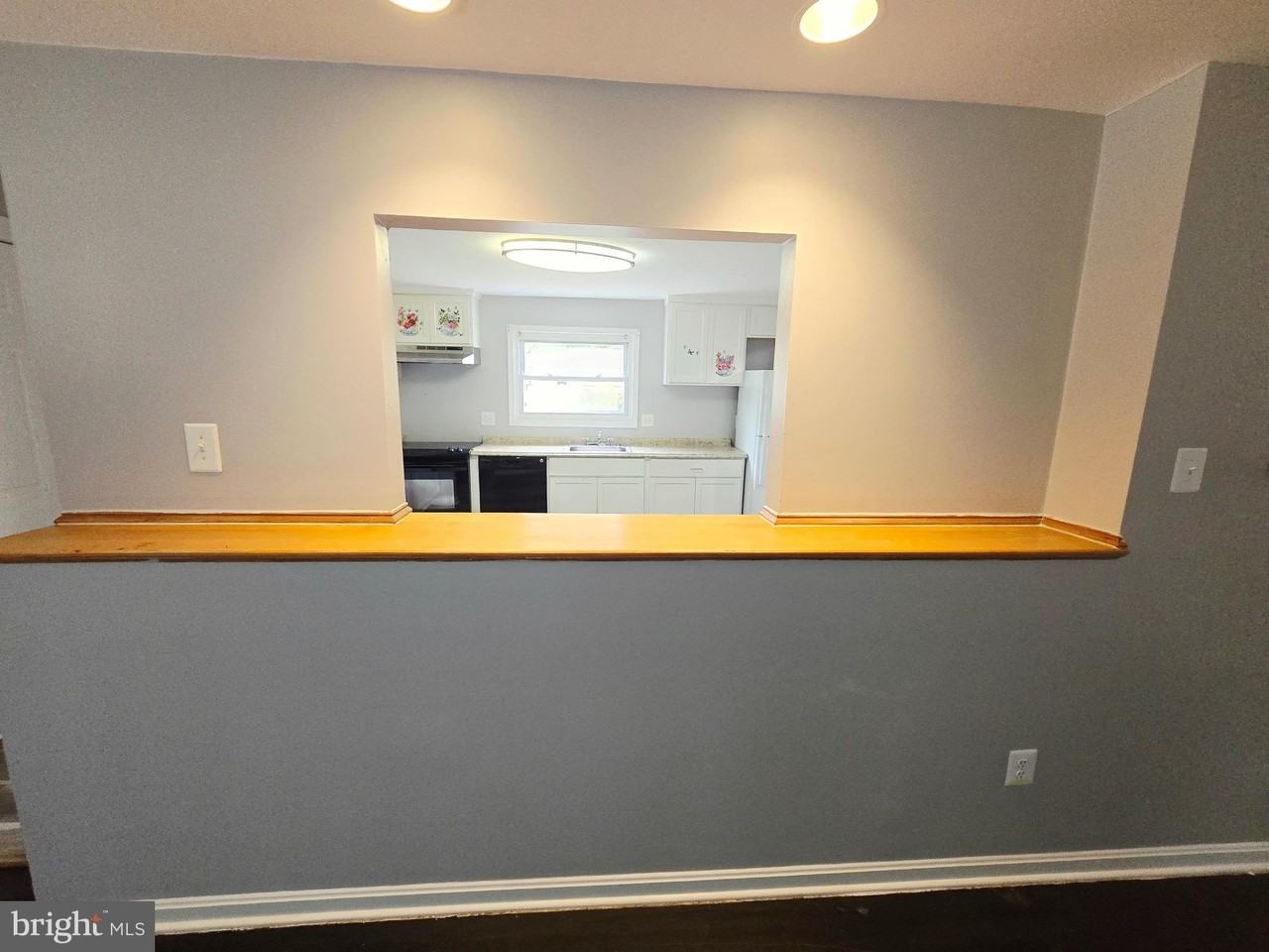 4005 Blackpool Rd - Photo 7 of 34
