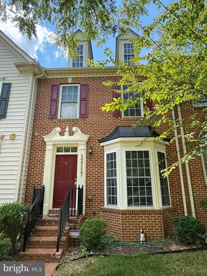 12117 Pond Pine Dr - Photo 2 of 32