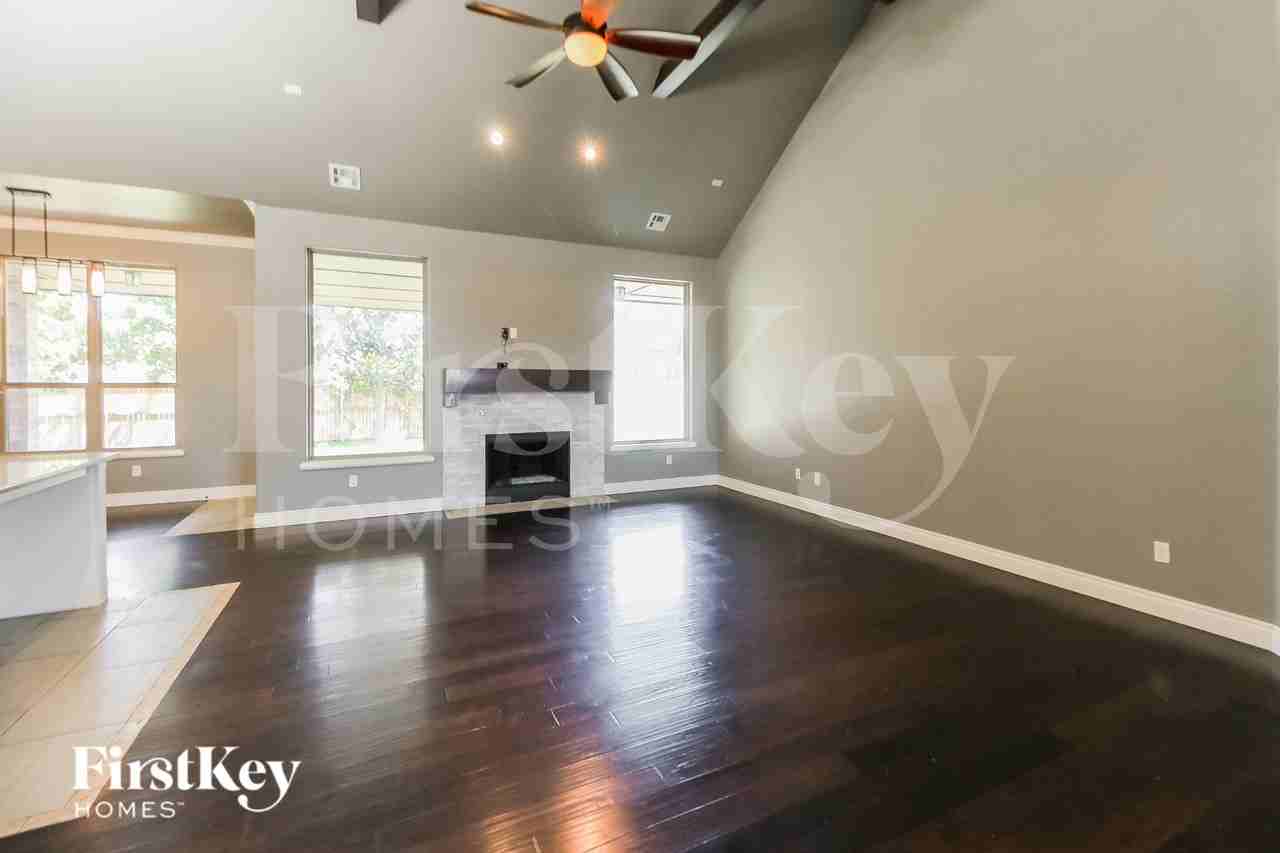 1517 Nw 173rd Ter - Photo 3 of 16