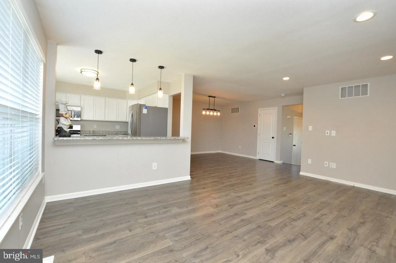 70 Roosevelt Blvd - Photo 2 of 30