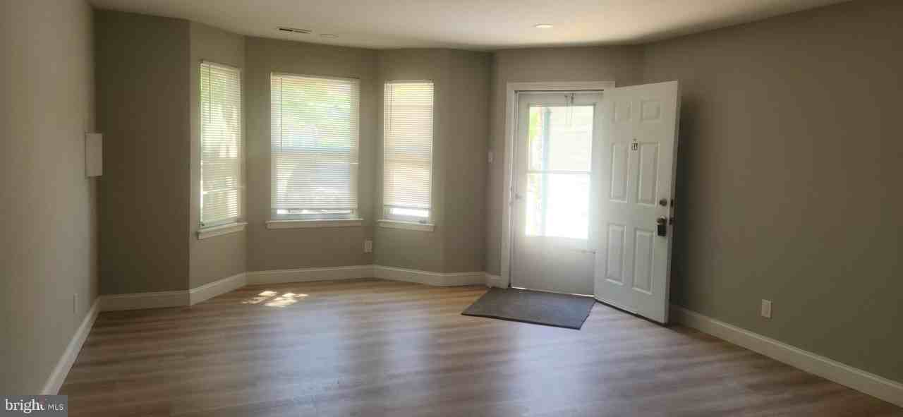 4 Harrington Ln #A - Photo 2 of 10