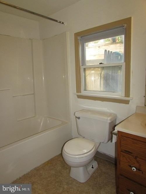 907 Middle St #1 - Photo 6 of 7